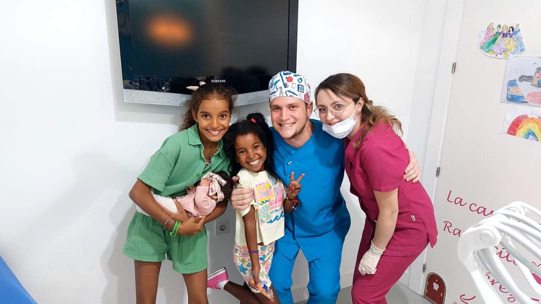 ¿Por qué es imprescindible el flúor en tu salud dental? Clínica dental Torrevieja