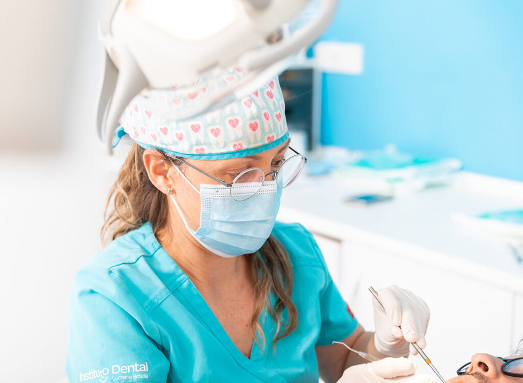 Prótesis Dental Torrevieja Lucrecia Botella